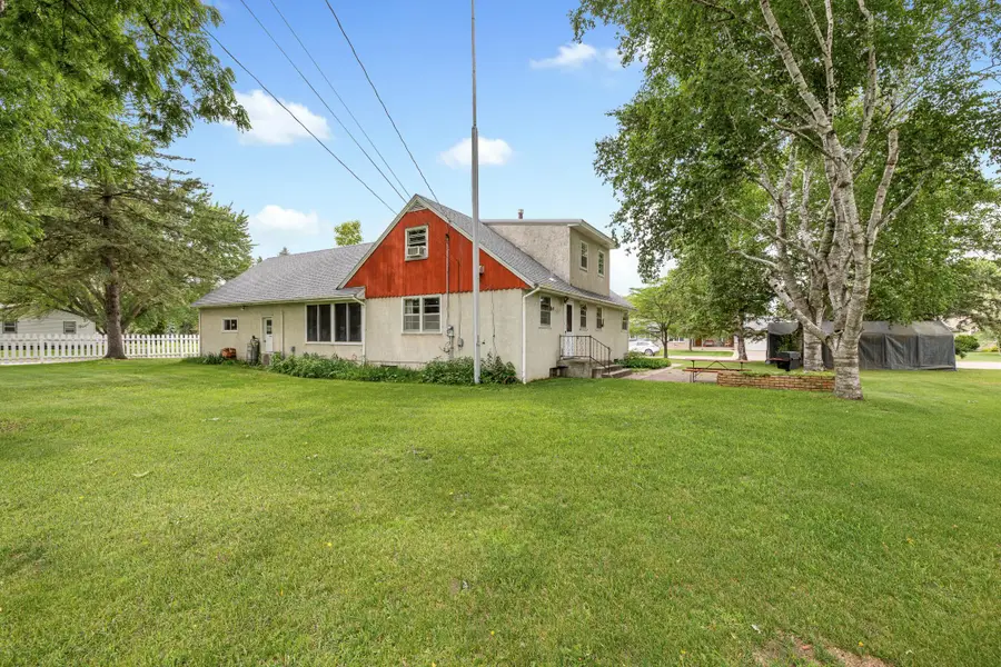 515 6th Street Se, Little Falls, MN 56345 - #2