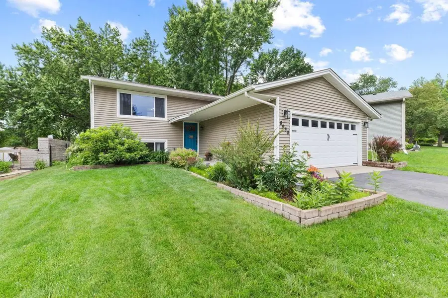 8430 Hiawatha Avenue, Eden Prairie, MN 55347 - #2