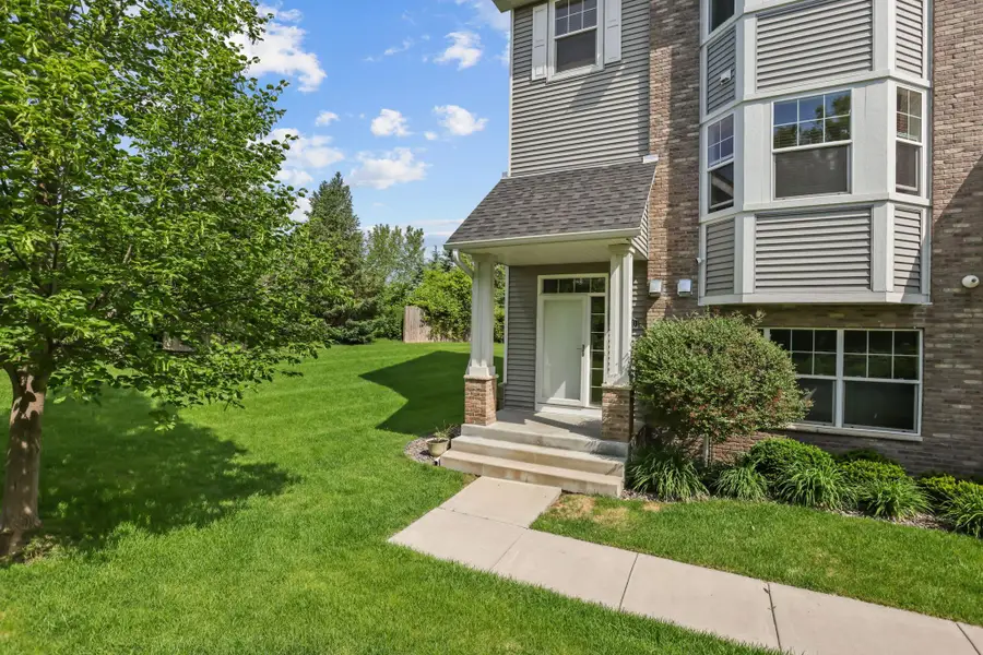 11920 Emery Village Drive N, Champlin, MN 55316 - #3