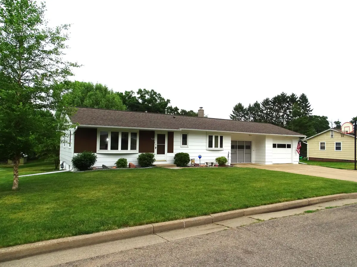 922 Auth Street, Durand, WI 54736 - #1