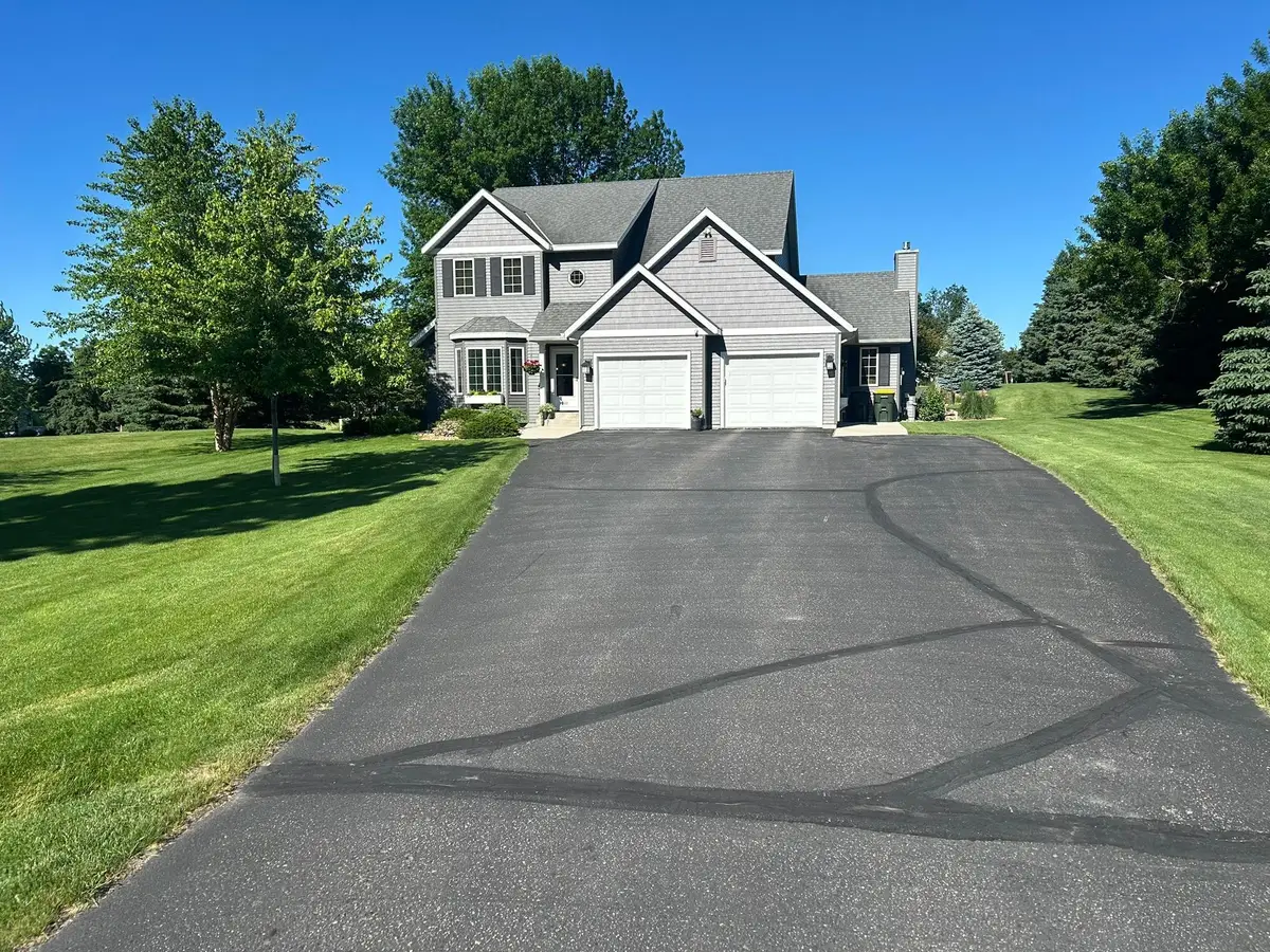 3660 8th Street Ne, Willmar, MN 56201 - #1