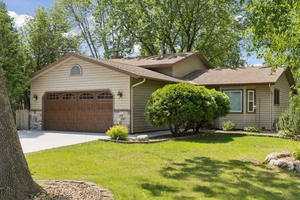 9791 Ives Lane N, Maple Grove, MN 55369