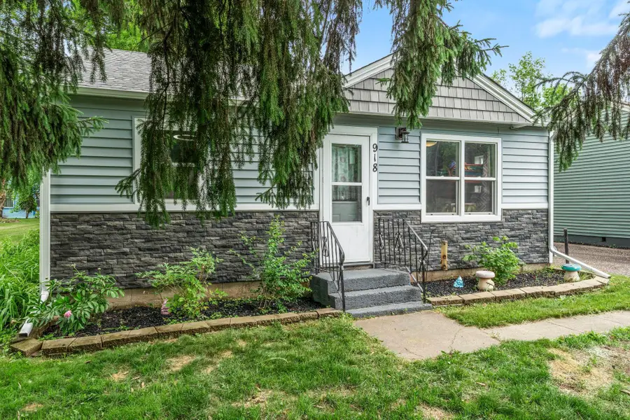 918 Maple Avenue E, Mora, MN 55051 - #3