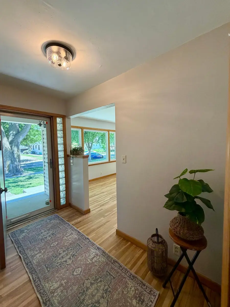 917 N Mckenzie Street, Luverne, MN 56156 - #2