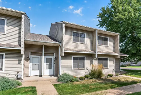 4464 Mccoll Drive, Savage, MN 55378