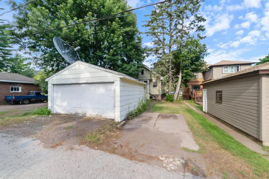 915 Grandview Avenue, Duluth, MN 55812 - #2