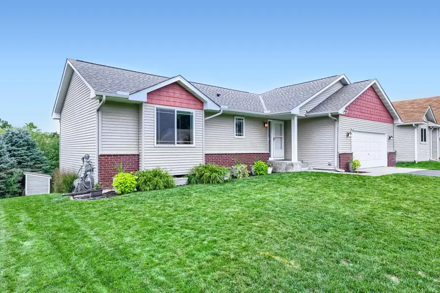 749 Pleasant Avenue, Saint Paul Park, MN 55071 - #2