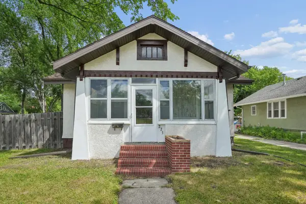 223 11th Avenue N, Fargo, ND 58102