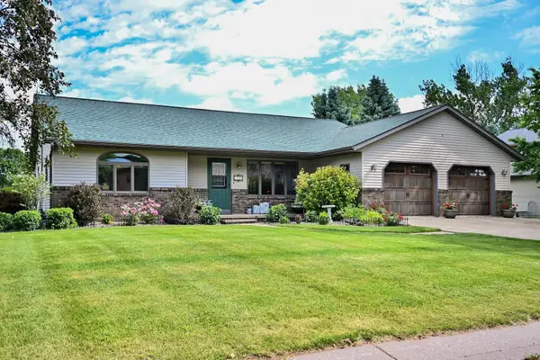 110 Benson Drive, Lewiston, MN 55952