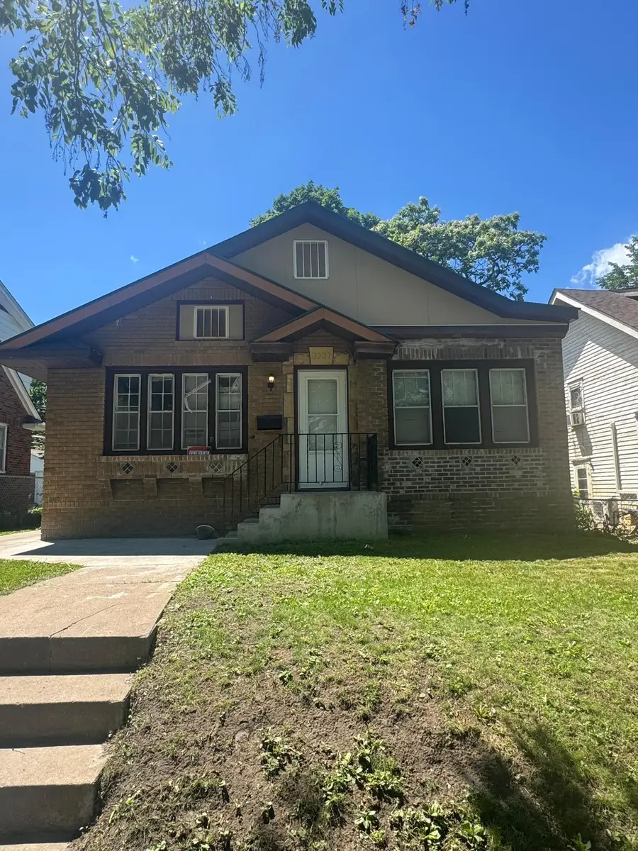 3237 Sheridan Avenue N, Minneapolis, MN 55412 - #2