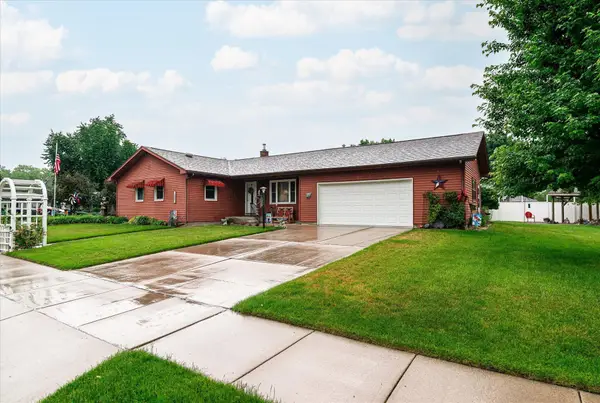 1003 S Elm Street, La Crescent, MN 55947