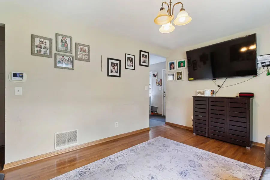 527 Emil Avenue, Shoreview, MN 55126 - #3