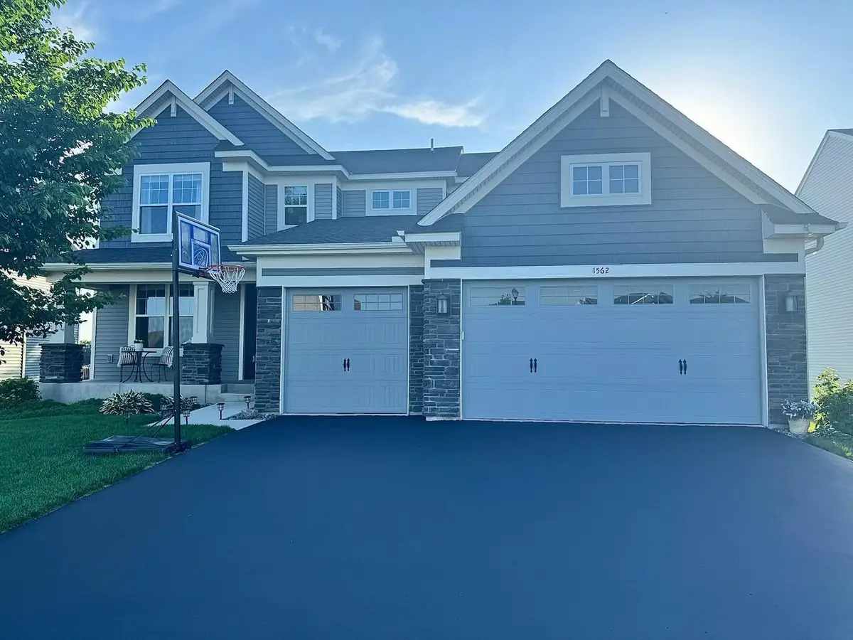 1562 Edgebrook Lane, Carver, MN 55315 - #1