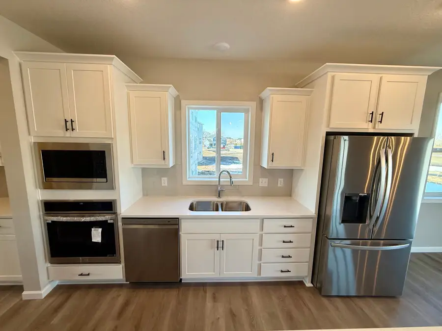 1691 Meadows Drive Ne, East Bethel, MN 55011 - #3