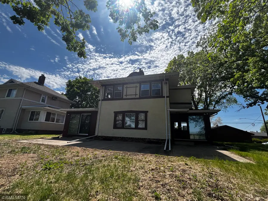 3940 Lake Curve Avenue N, Robbinsdale, MN 55422 - #3