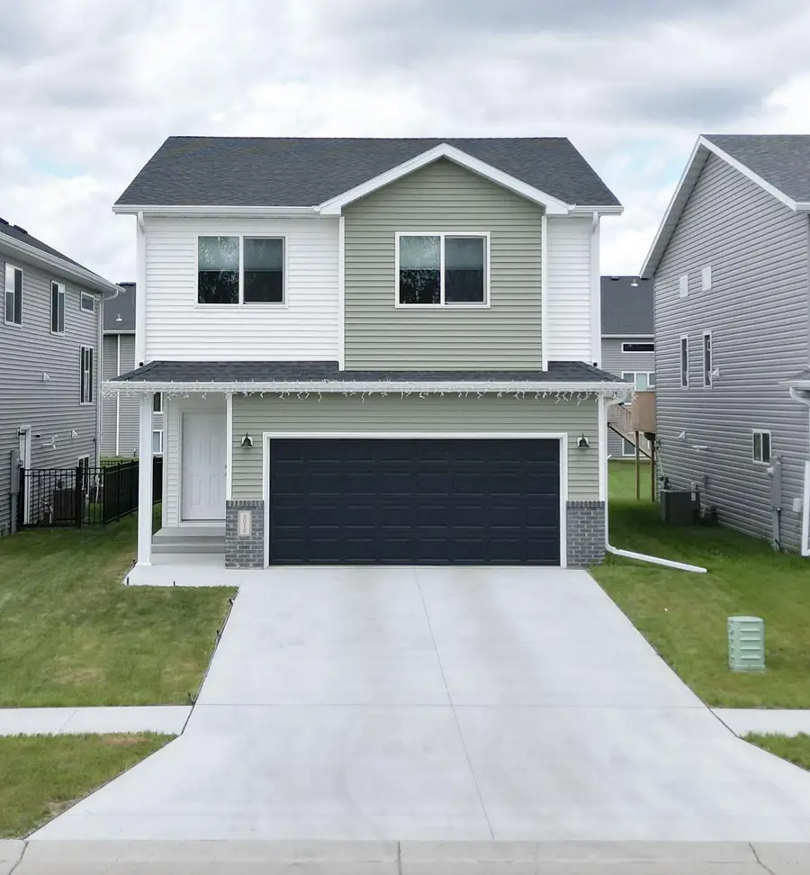 6058 Martin Lane W, West Fargo, ND 58078 - #2