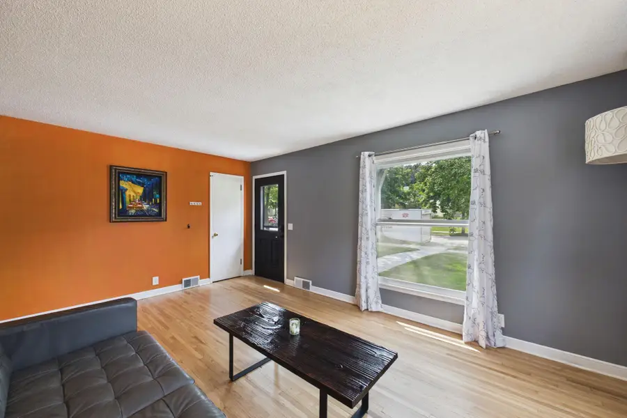 5901 Thomas Avenue S, Minneapolis, MN 55410 - #2