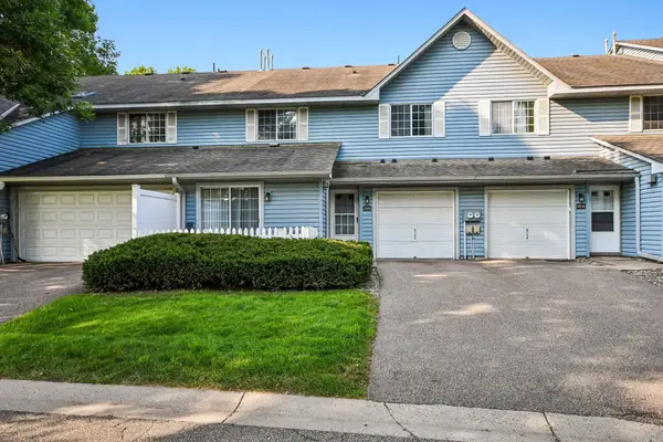 2580 Bedford Court #16, Mendota Heights, MN 55120