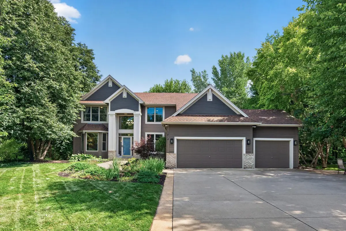 7474 Moccasin Trail, Chanhassen, MN 55317 - #1