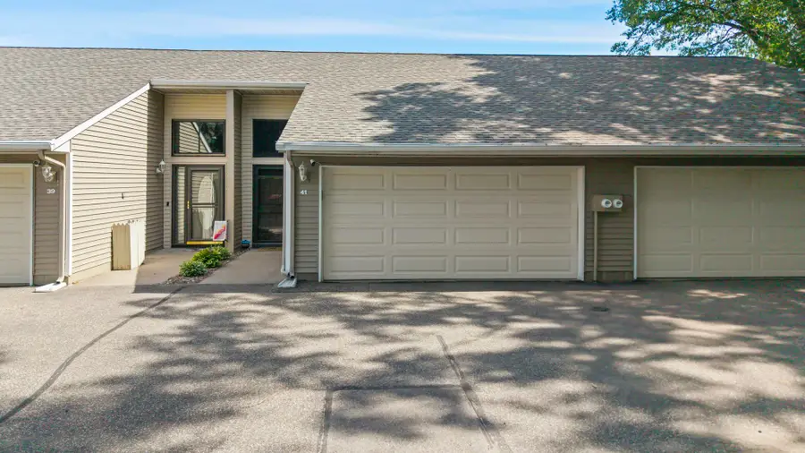 41 Round Lake Trail, Little Canada, MN 55117 - #2