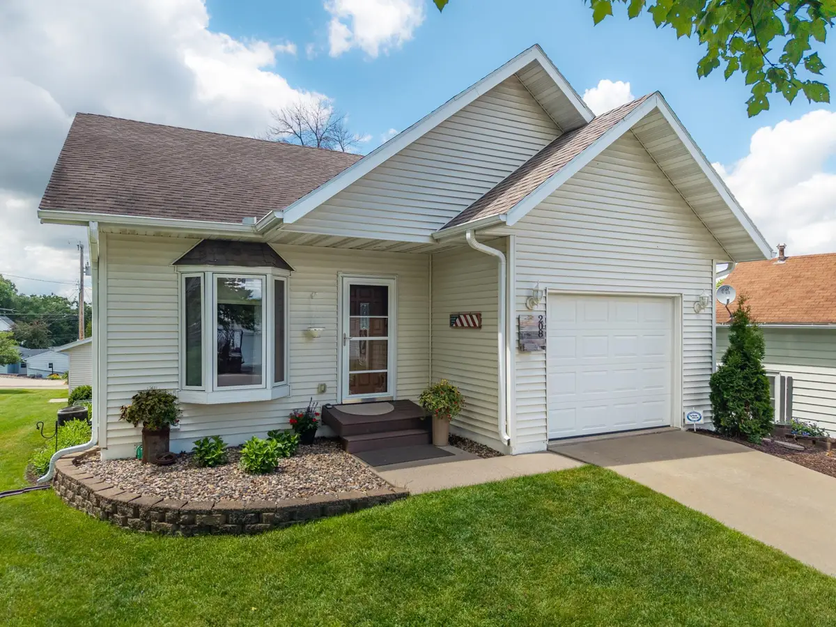 208 High Avenue, Wanamingo, MN 55983 - #1