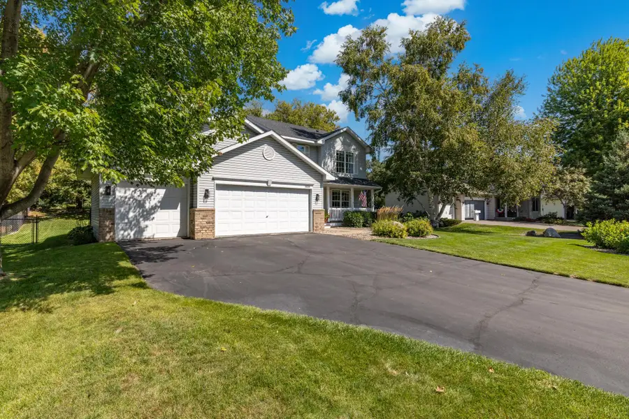 8106 Greenbriar Lane, Woodbury, MN 55125 - #2