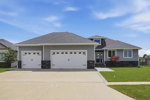 311 39th Avenue E, West Fargo, ND 58078