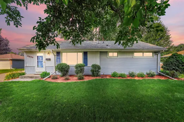 9230 Clinton Avenue S, Bloomington, MN 55420