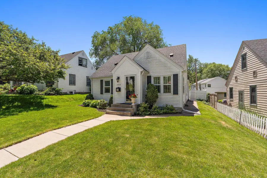 1954 Saunders Avenue, Saint Paul, MN 55116 - #3