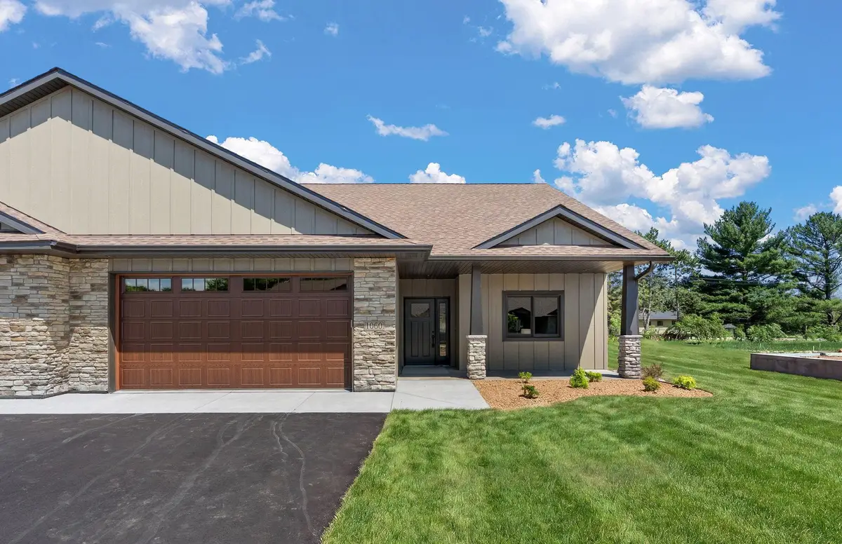 1060 Legend Lane, River Falls, WI 54022 - #1