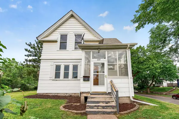 1017 Earl Street, Saint Paul, MN 55106