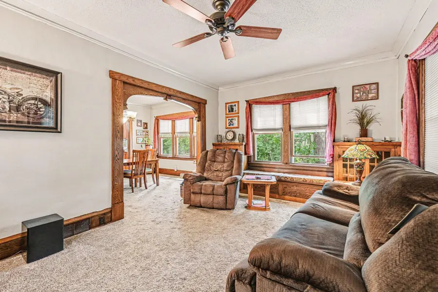 2678 8th Avenue E, North Saint Paul, MN 55109 - #2