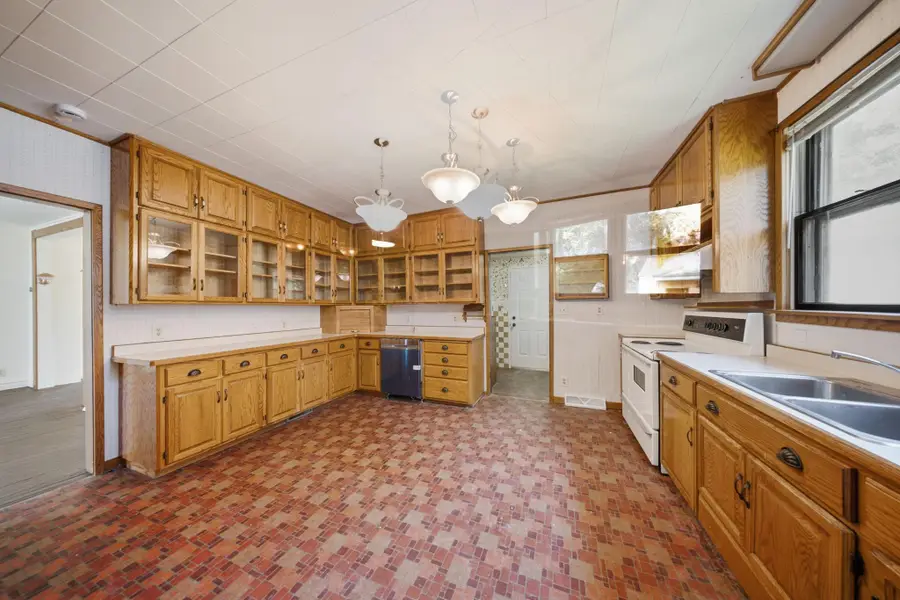 42 Church Street, Houlton, WI 54082 - #3
