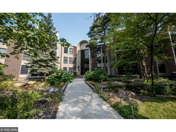 8549 Irwin Road #323, Bloomington, MN 55437