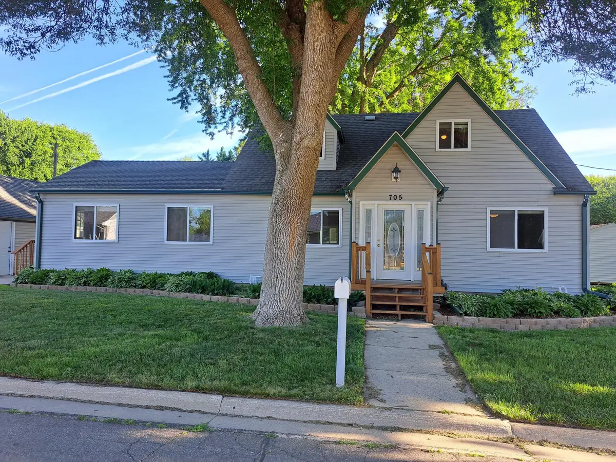 705 Glenview Drive, Albert Lea, MN 56007 - #1