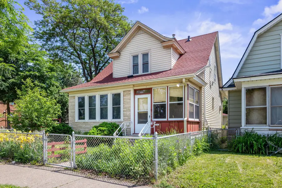 898 Western Avenue N, Saint Paul, MN 55117 - #2