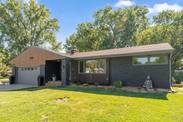 4544 Perry Avenue N, Robbinsdale, MN 55422