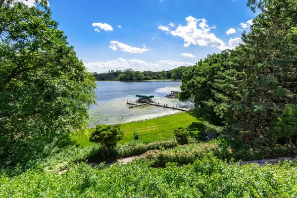 7011 Willow Creek Road, Eden Prairie, MN 55344