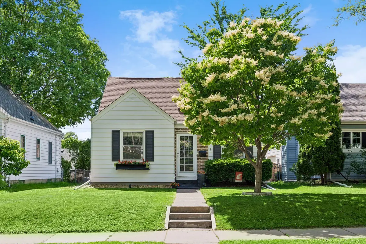 3206 Mckinley Street Ne, Minneapolis, MN 55418 - #1