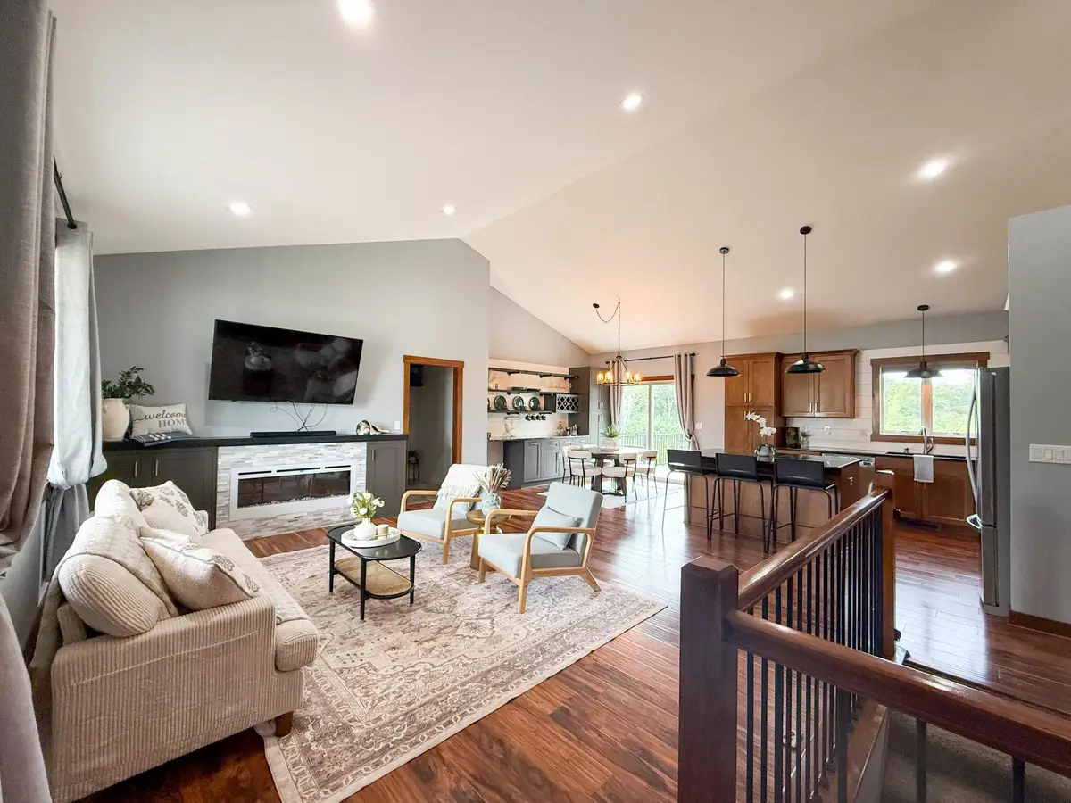 3927 Stone Point Drive Ne, Rochester, MN 55906 - #1