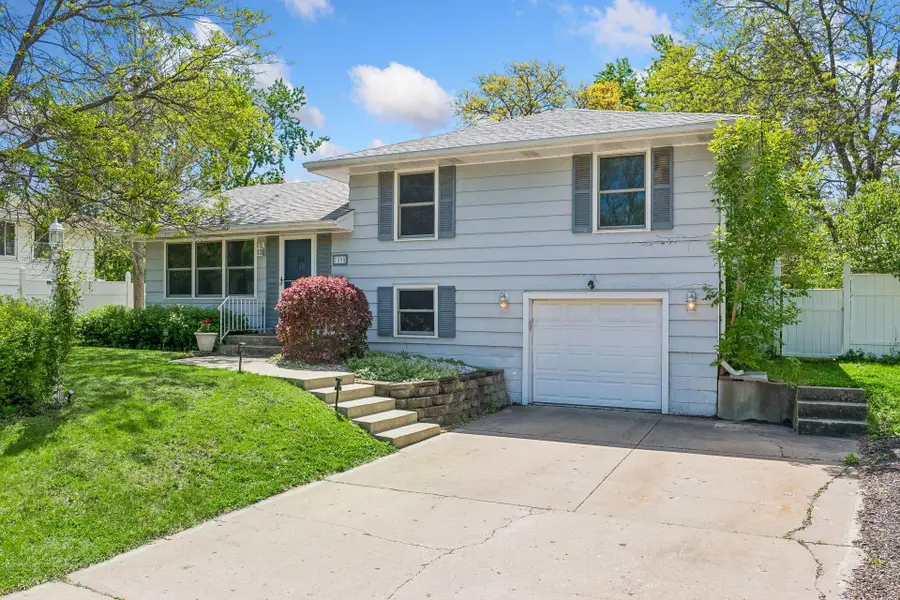 2350 Wells Wood Curve, Bloomington, MN 55431 - #2