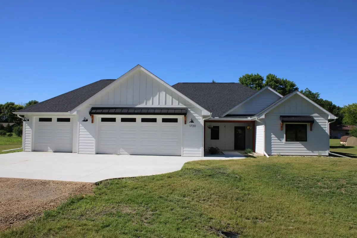 1720 High Tail Lane, Mankato, MN 56001 - #1