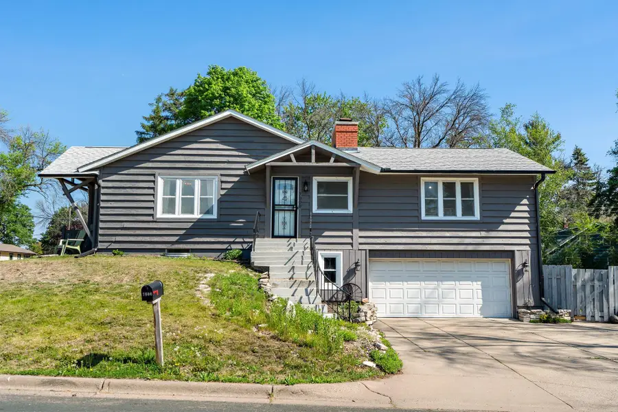 7000 Dallas Road, Brooklyn Center, MN 55430 - #3