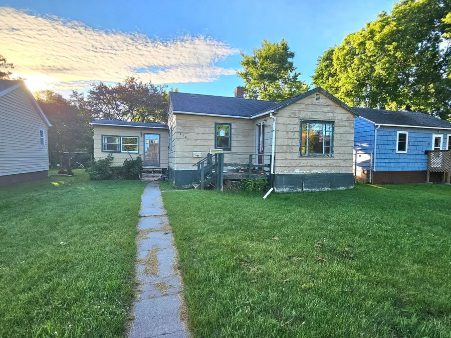 414 Crocker Avenue S, Thief River Falls, MN 56701 - #3
