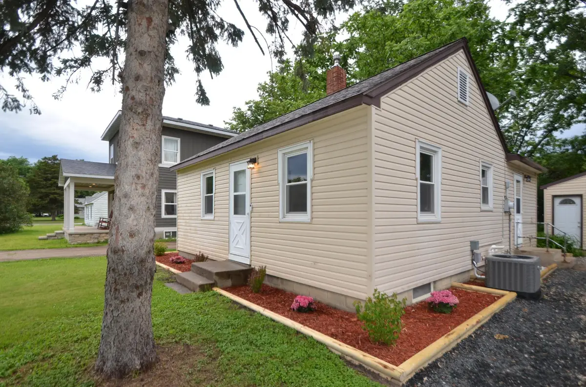 318 N Austin Avenue, Litchfield, MN 55355 - #1