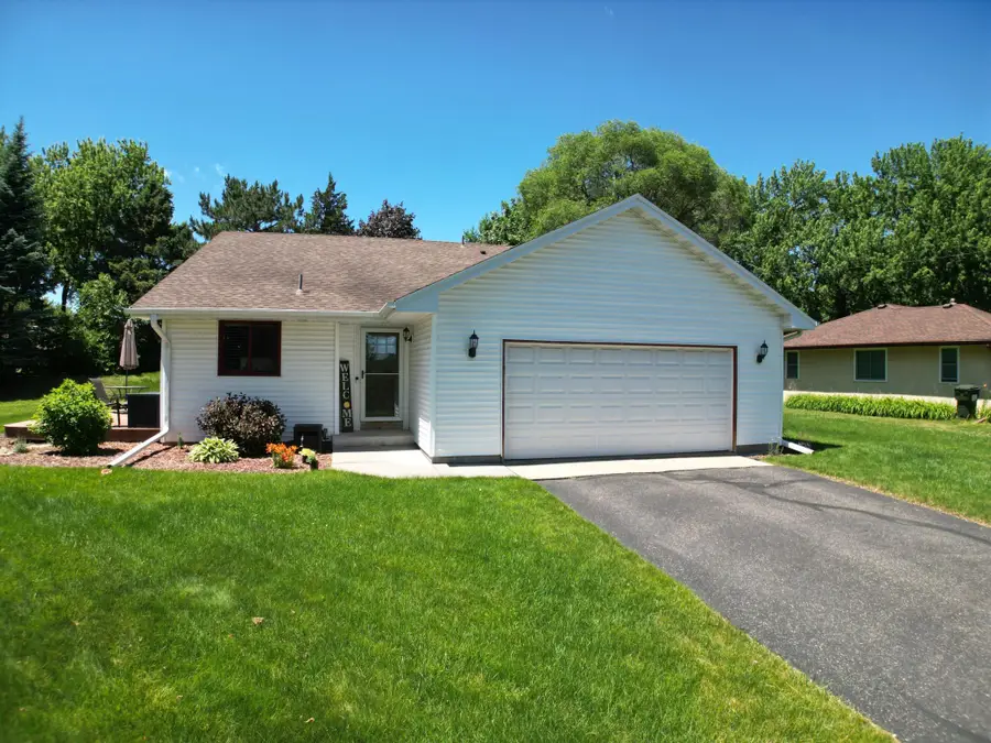 1545 Waterloo Avenue, West Saint Paul, MN 55118 - #2