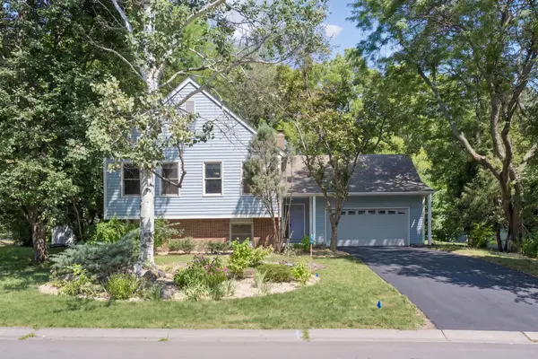 11110 39th Avenue N, Plymouth, MN 55441