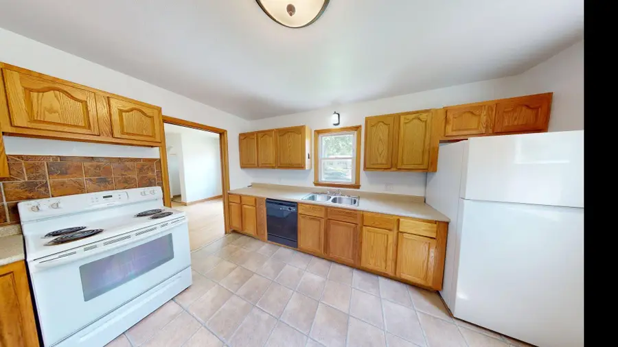 1004 6th Street Sw, Willmar, MN 56201 - #3