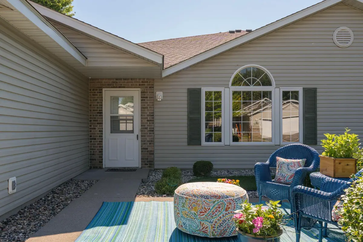 150 Oxford Path, Mankato, MN 56001 - #1