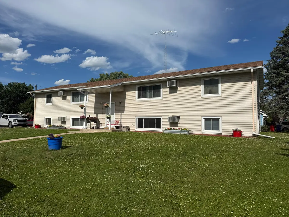 150 2nd Avenue Sw, Elgin, MN 55932 - #1